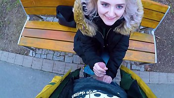 Соблазнительный отсос за деньги